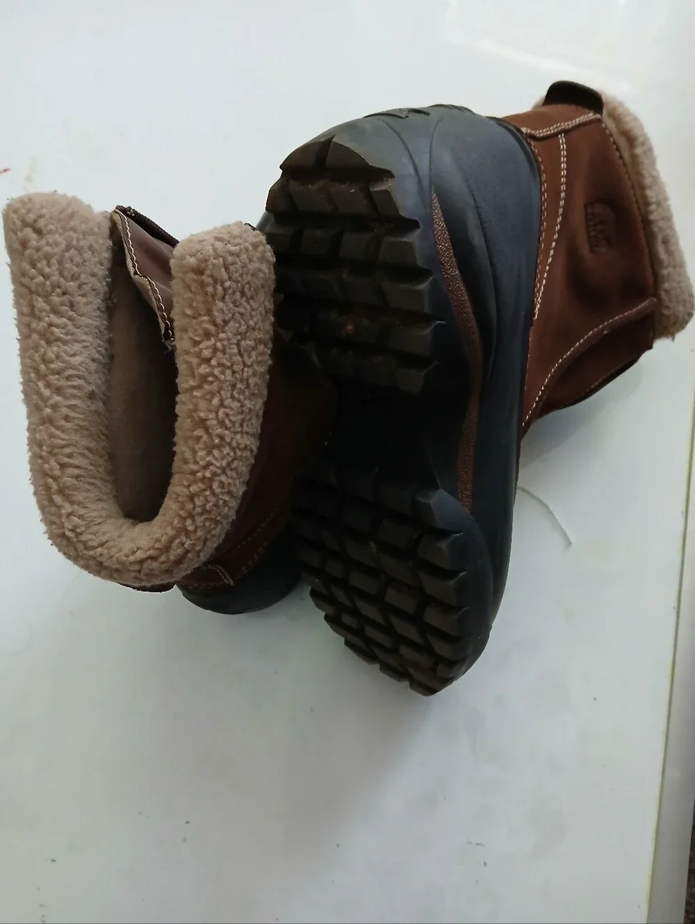 Sorel Brown and Cream Faux-Shearling Lined Boot Size 8